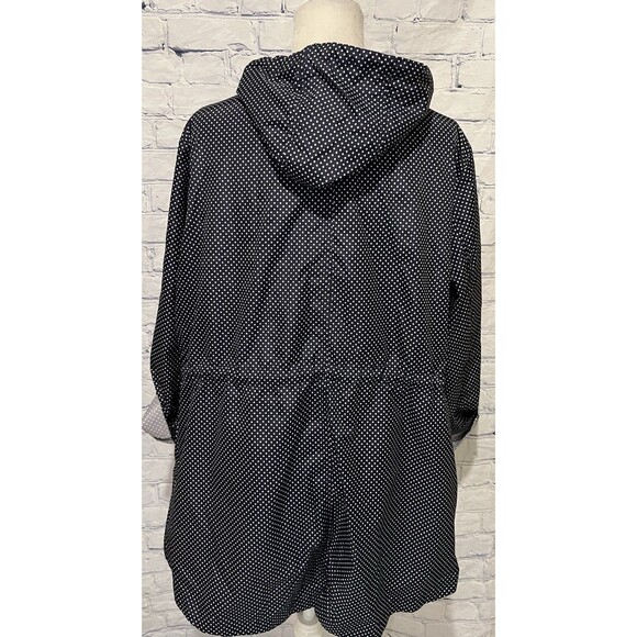 Susan Graver Navy Polka Dot Hooded Packable Rain Jacket with full zip front 1X - Picture 7 of 10